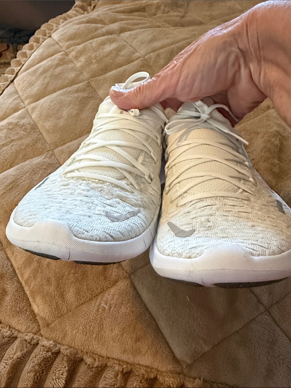 Nike Free RN 5.0 Women's White Knit Sneakers with Subtle Pink Accents - Picture 7 of 12